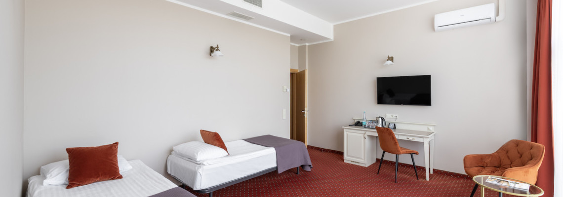 Superior quadruple room