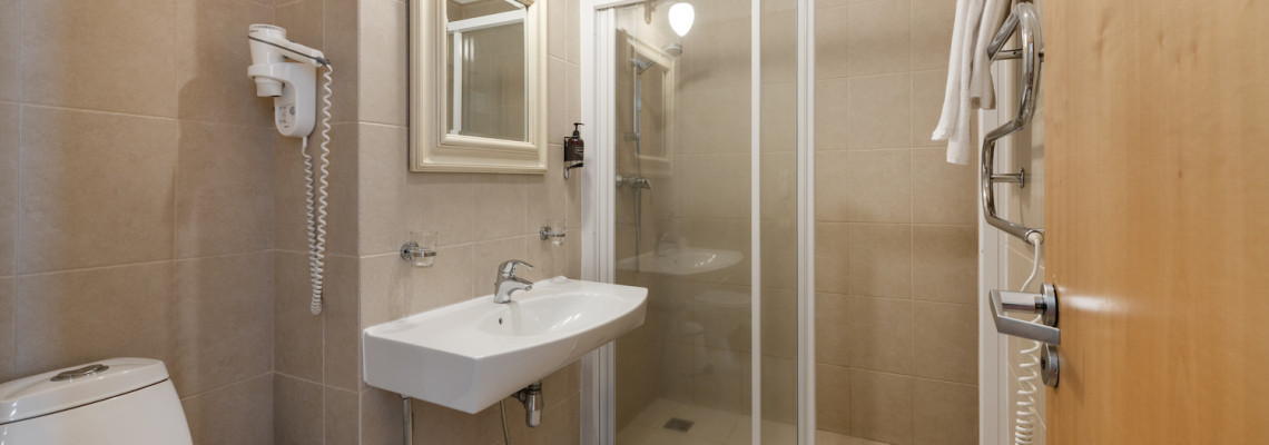 Superior double room glass building (2 beds)