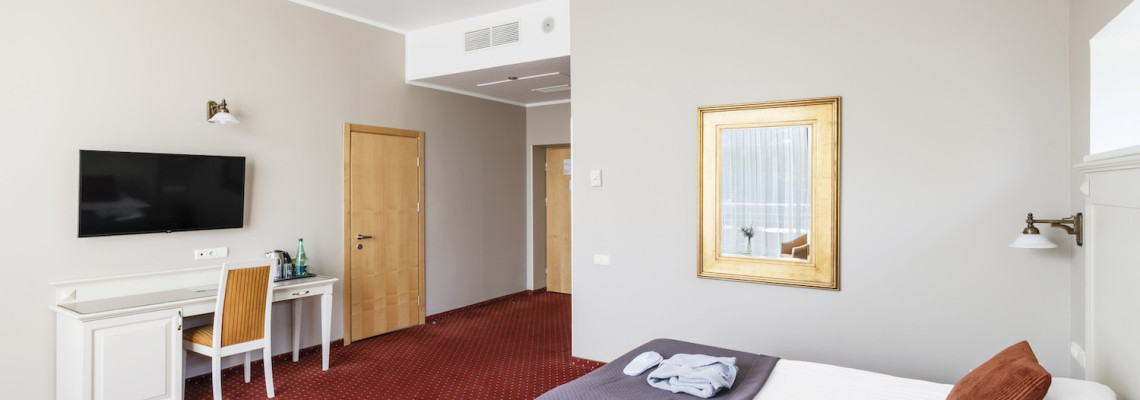 Superior double room glass building (2 beds)